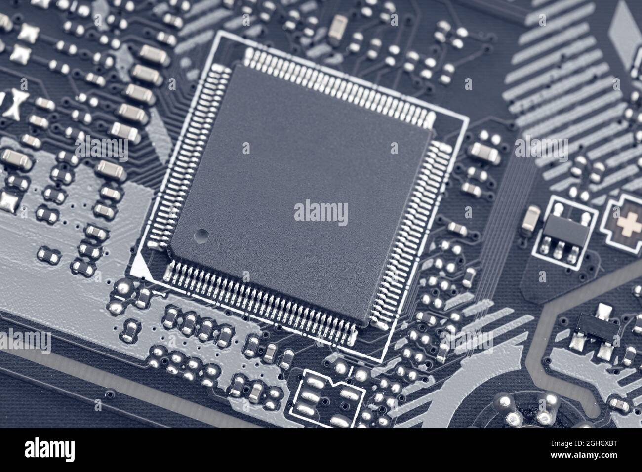 Gros plan des circuits électroniques sur l'ordinateur de technologie de carte mère. Résumé de la technologie de fond. Maquette Banque D'Images