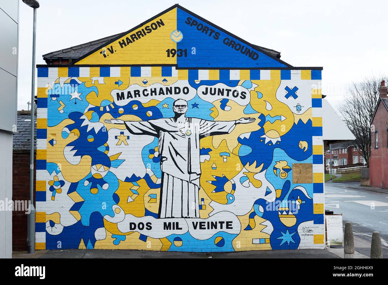 Leeds UnitedÕs Marcelo Bielsa peint sur le côté des bâtiments et des murs. Sport relié Street Art se souvenir de leurs héros, photo date 16 décembre 2020. Le crédit photo doit se lire comme suit : John Clifton/Sportimage via PA Images Banque D'Images