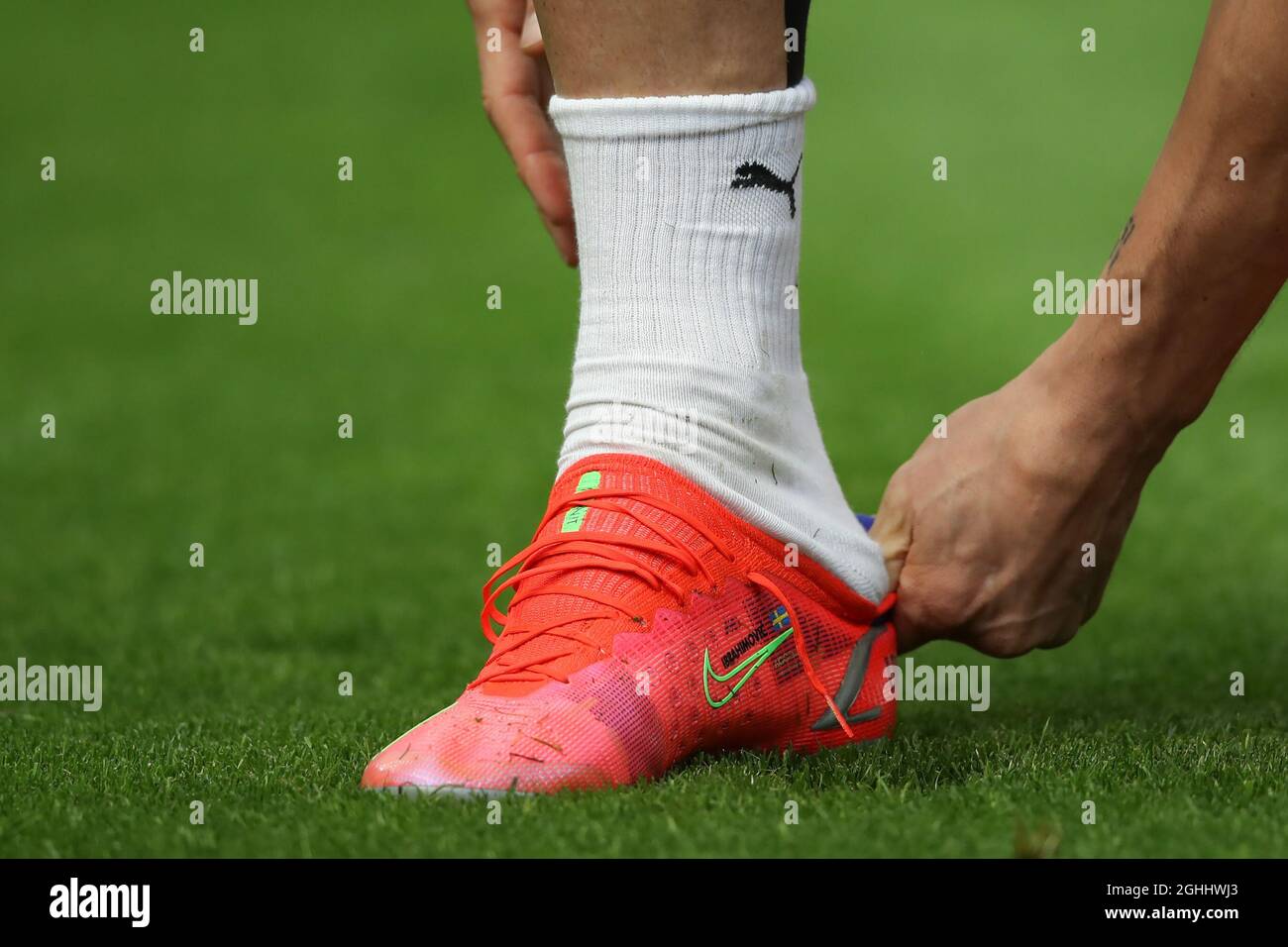 Chaussures De Football Portées Par Ibrahimovic (Suède, Milan, Inter) - Avec COA - Sans Maillot - Occasion