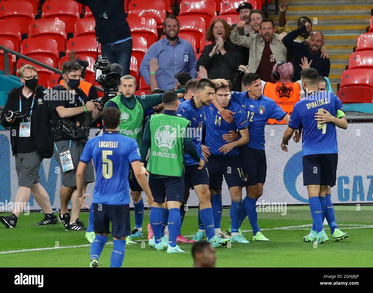 Londres, Angleterre, 26 juin 2021. Federico Chiesa, d'Italie, célèbre le premier but du match en plus de temps lors du match des Championnats d'Europe de l'UEFA au stade Wembley, à Londres. Le crédit photo devrait se lire: David Klein / Sportimage via PA Images Banque D'Images