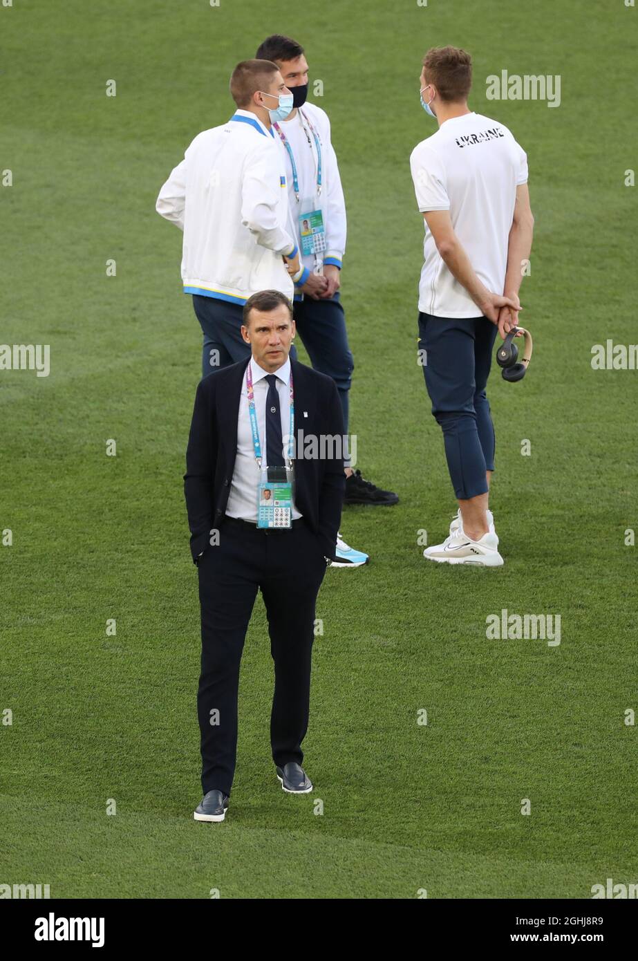 Rome, Italie, 3 juillet 2021. L'entraîneur ukrainien Andriy Shevchenko examine le terrain avant le match de finale du quart de l'Euro 2020 de l'UEFA au Stadio Olimpico, à Rome. Le crédit photo devrait se lire: Jonathan Moscrop / Sportimage Banque D'Images