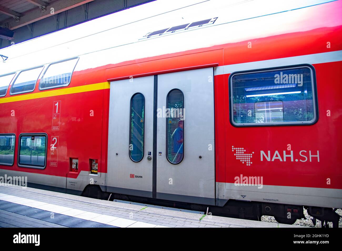 Regio Deutsche Bahn. DB Regio AG est une filiale de Deutsche Bahn qui exploite des services régionaux et de trains de banlieue en Allemagne. Prise à Kiel, Banque D'Images