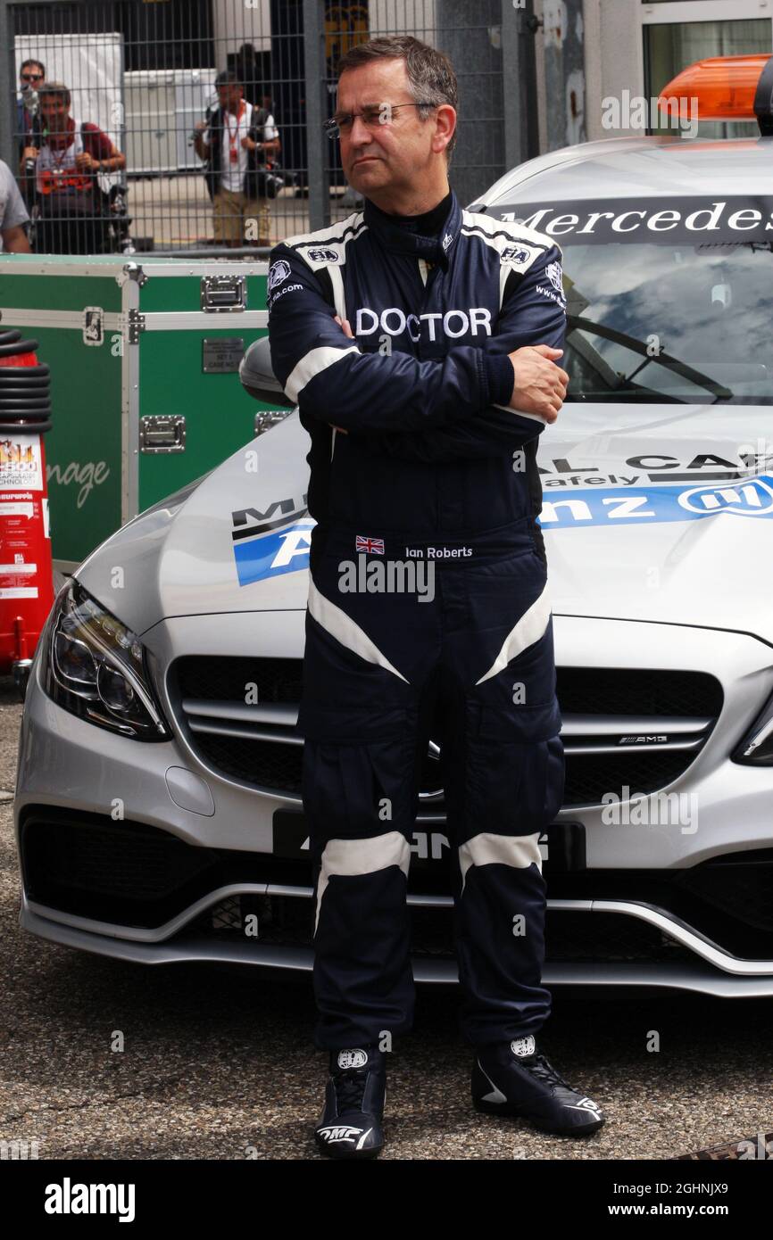 Dr Ian Roberts (GBR) FIA Docteur. 31.07.2016. Championnat du monde de Formule 1, Rd 12, Grand Prix d'Allemagne, Hockenheim, Allemagne, Jour de la course. Le crédit photo doit être lu : images XPB/Press Association. Banque D'Images