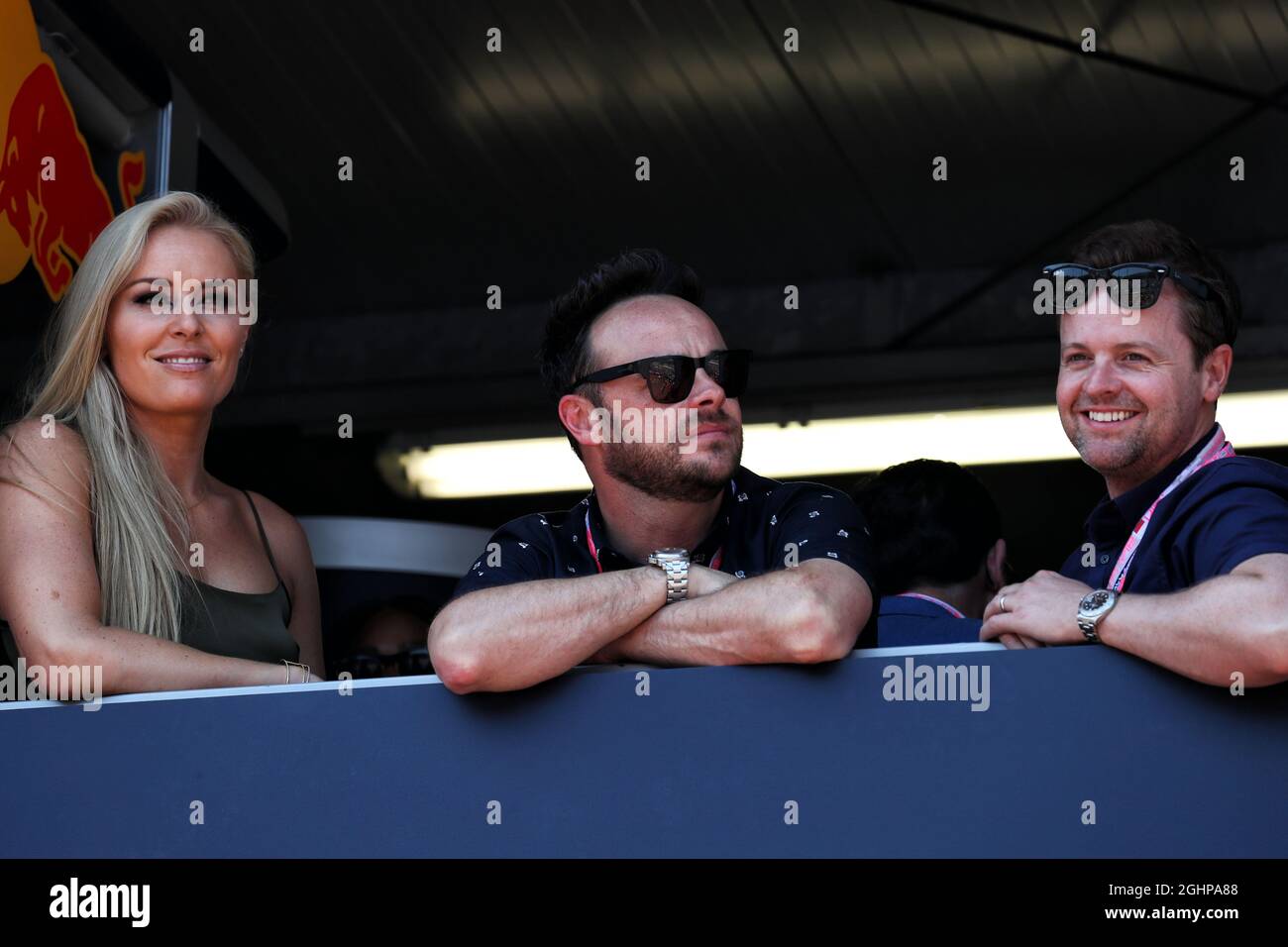 (De gauche à droite) : Lindsey Vonn (États-Unis) Alpine ski Racer avec Ant McPartlin (GBR) et DEC Donnelly (GBR). 28.05.2017. Championnat du monde de Formule 1, Rd 6, Grand Prix de Monaco, Monte Carlo, Monaco, Jour de la course. Le crédit photo doit être lu : images XPB/Press Association. Banque D'Images