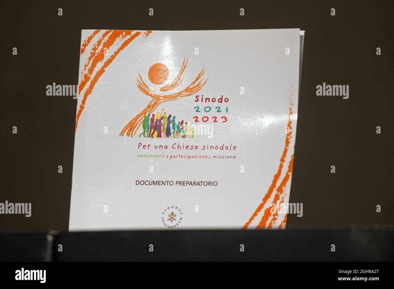 7 septembre 2021 : Conférence de presse pour présenter le document préparatoire et Vademecum pour le Synode sur la Synodalité en vue de la célébration de la XVIe Assemblée générale ordinaire du Synode des Évêques sur le thème: «pour une Église synodale: Communion, participation et mission» , salle de presse du Vatican Banque D'Images 7 septembre 2021 : Conférence de presse pour présenter le document préparatoire et Vademecum pour le Synode sur la Synodalité en vue de la célébration de la XVIe Assemblée générale ordinaire du Synode des Évêques sur le thème: «pour une Église synodale: Communion, participation et mission» , salle de presse du Vatican Banque D'Images