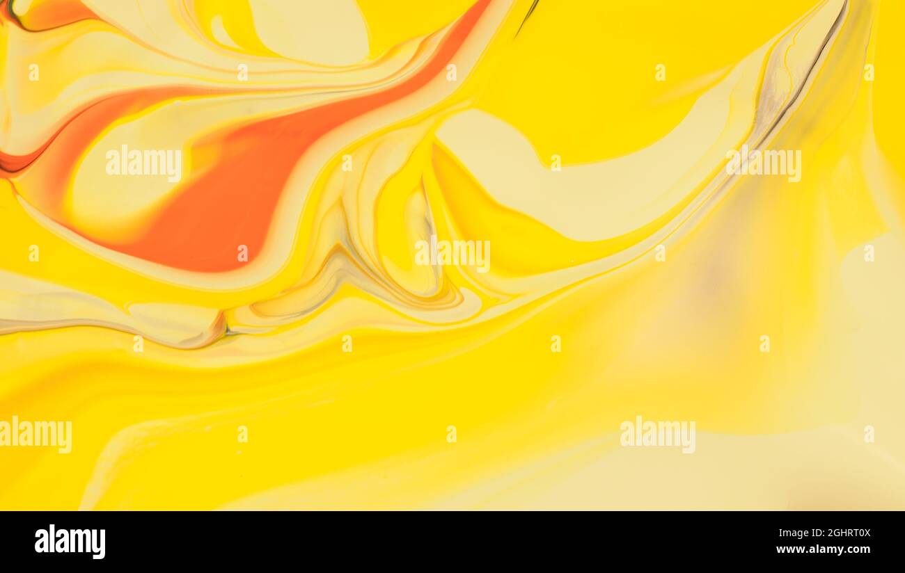 Image abstraite de diverses couleurs de peinture acrylique mélangées utilisation d'une technique de déverstage de peinture Banque D'Images