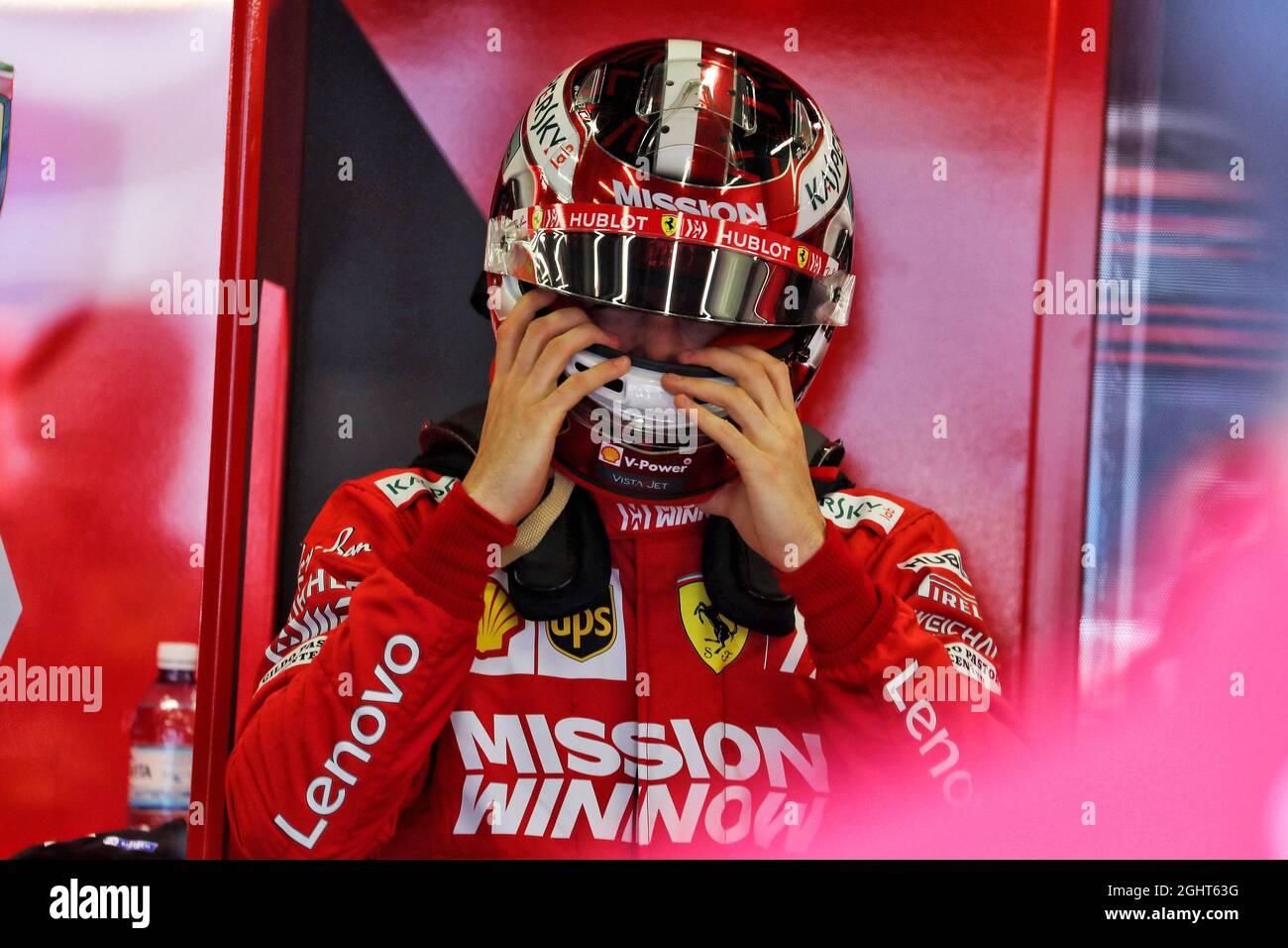 Charles Leclerc (mon) Ferrari. 27.04.2019. Championnat du monde de Formule 1, Rd 4, Grand Prix d'Azerbaïdjan, circuit de rue de Bakou, Azerbaïdjan, Jour de qualification. Le crédit photo doit être lu : images XPB/Press Association. Banque D'Images