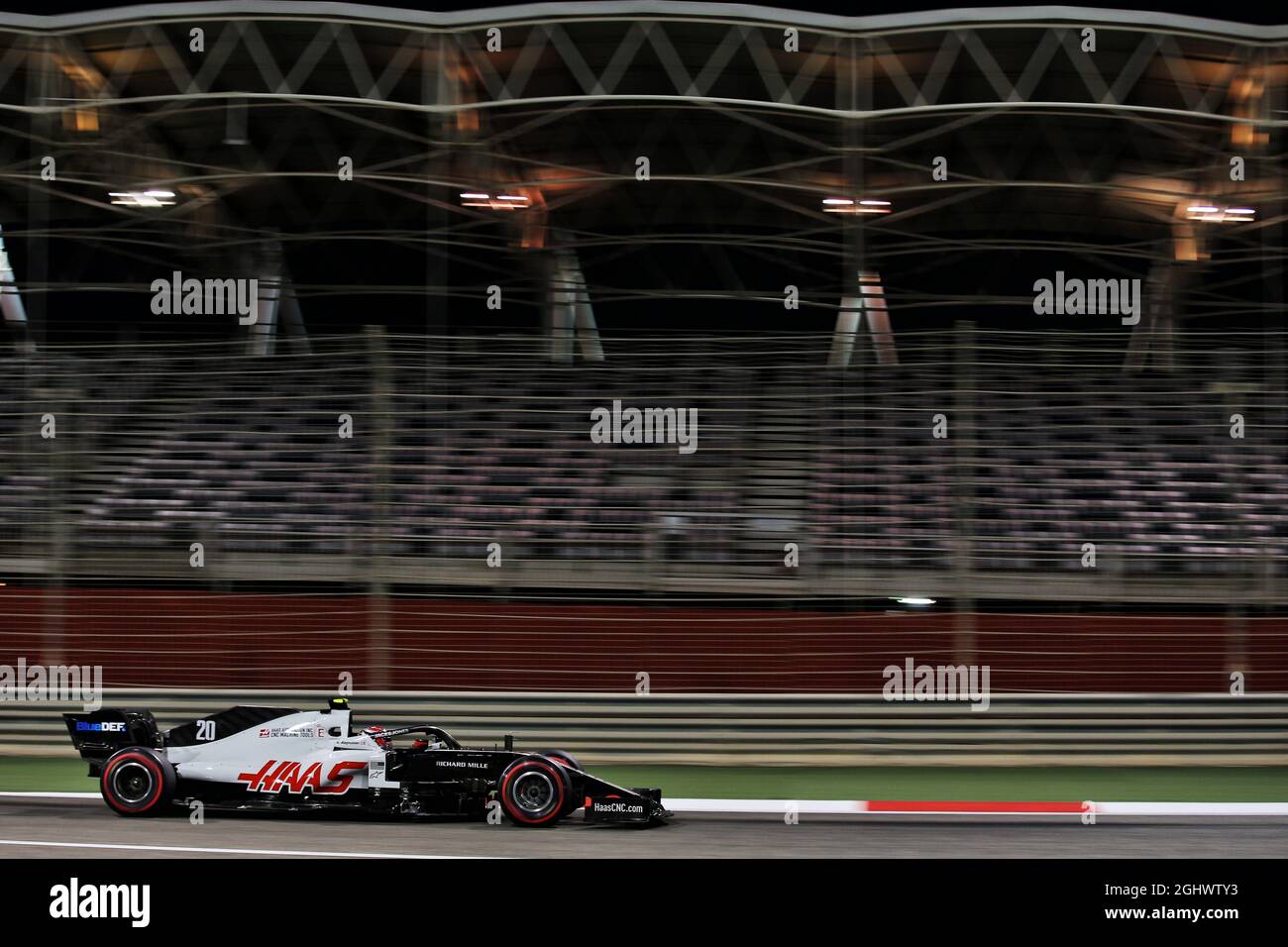 Kevin Magnussen (DEN) Haas VF-20. 05.12.2020. Championnat du monde de Formule 1, Rd 16, Grand Prix de Sakhir, Sakhir, Bahreïn, Jour de qualification. Le crédit photo doit être lu : images XPB/Press Association. Banque D'Images