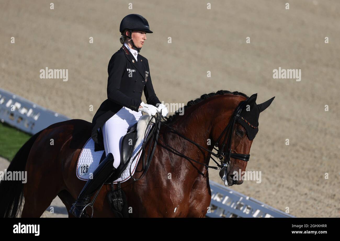 Hagen A..W., Allemagne. 07septembre 2021. Sport équestre: Championnat d'Europe U25, dressage. Le cavalier Ellen Richter (Allemagne) passe par Vinay NRW. Richter a déjà remporté les championnats allemands U25. Credit: Friso Gentsch/dpa/Alay Live News Banque D'Images