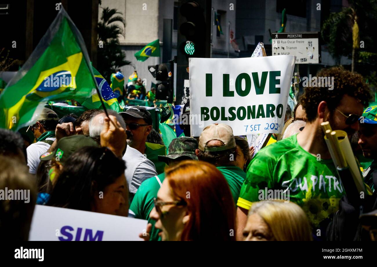 SÃO PAULO, SP - 07.09.2021: MANIFESTAÇÃO 7 DE SETEMBRO EM SP - Une manifestation de soutien au gouvernement du Président Jair Bolsonaro aura lieu ce mardi (7), le jour de l'indépendance du Brésil. Les boursiers de tout le pays apparaissent sur l'Avenida Paulista pour la loi. (Photo: Eliane Neves/Fotoarena) Banque D'Images
