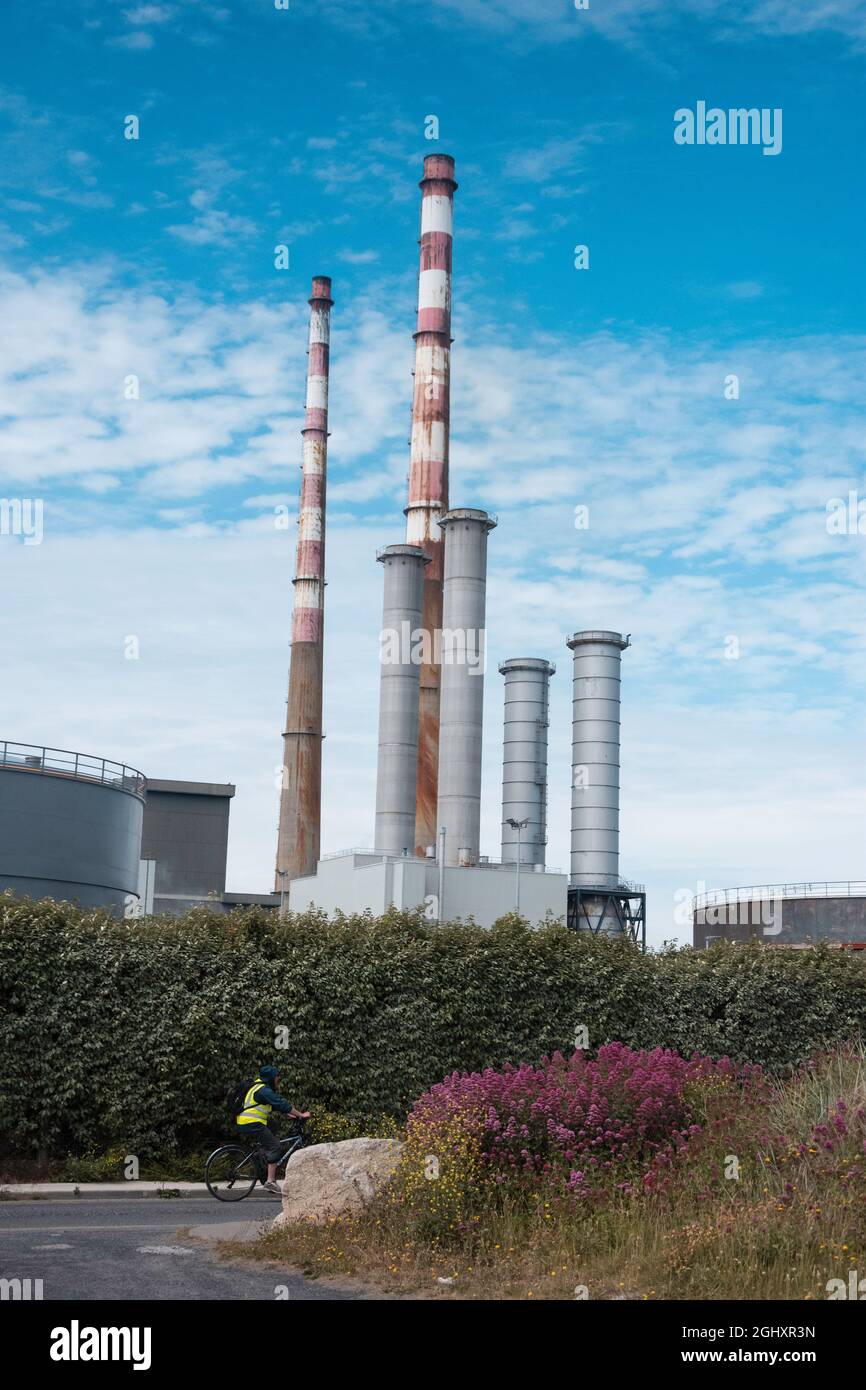 Images capturées dans la baie de Dublin et le phare de Poolbeg Banque D'Images