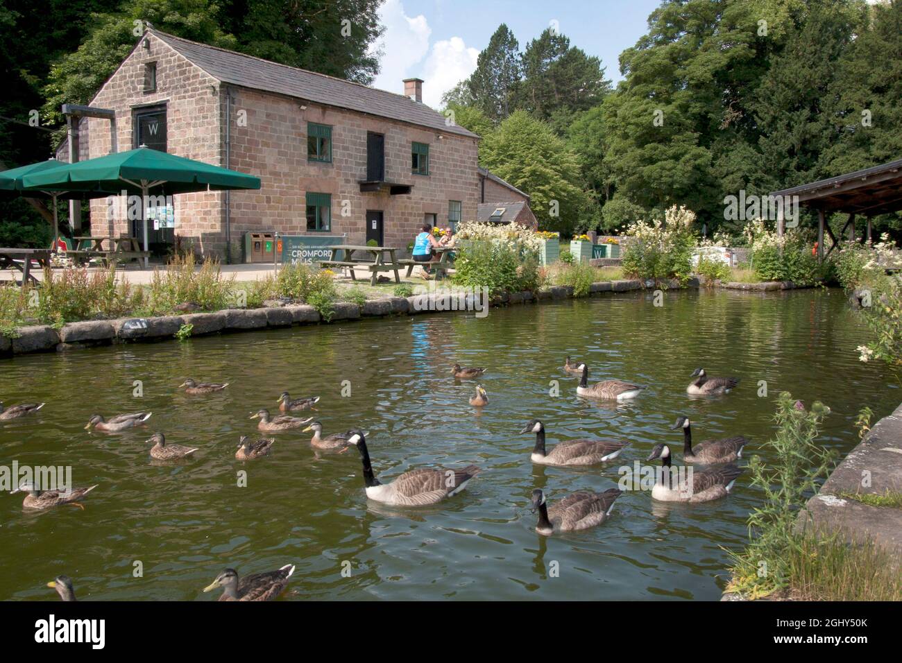 Quai de Cromford Canal, Arkwrights Mill, Cromford nr Matlock, Derbyshire, Angleterre Banque D'Images