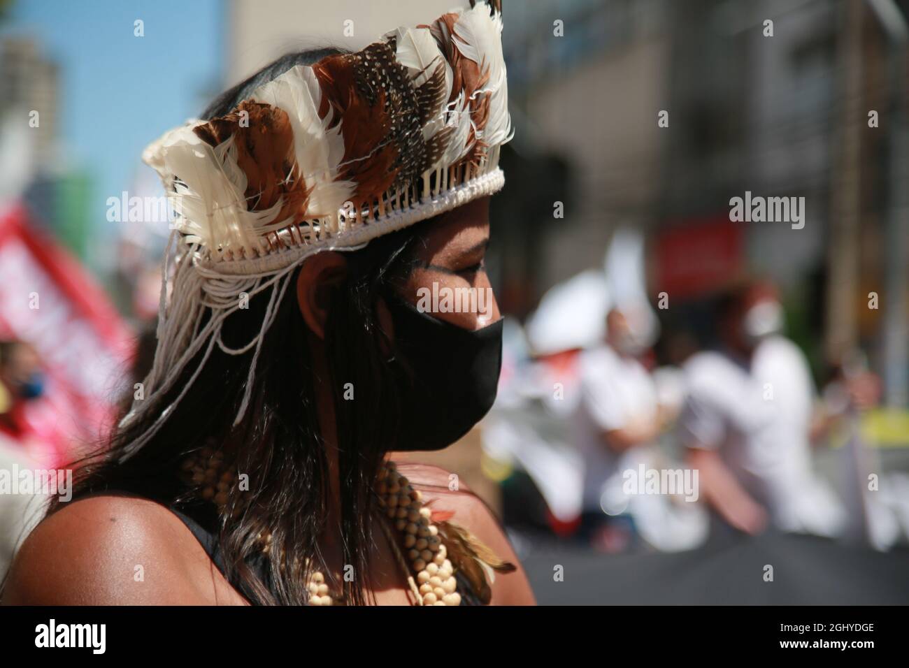 salvador, bahia, brésil - 7 septembre 2021 : les Indiens Pataxo vus lors d'une manifestation contre le Président Jair Bolsonaro dans la ville de Salvador. Banque D'Images