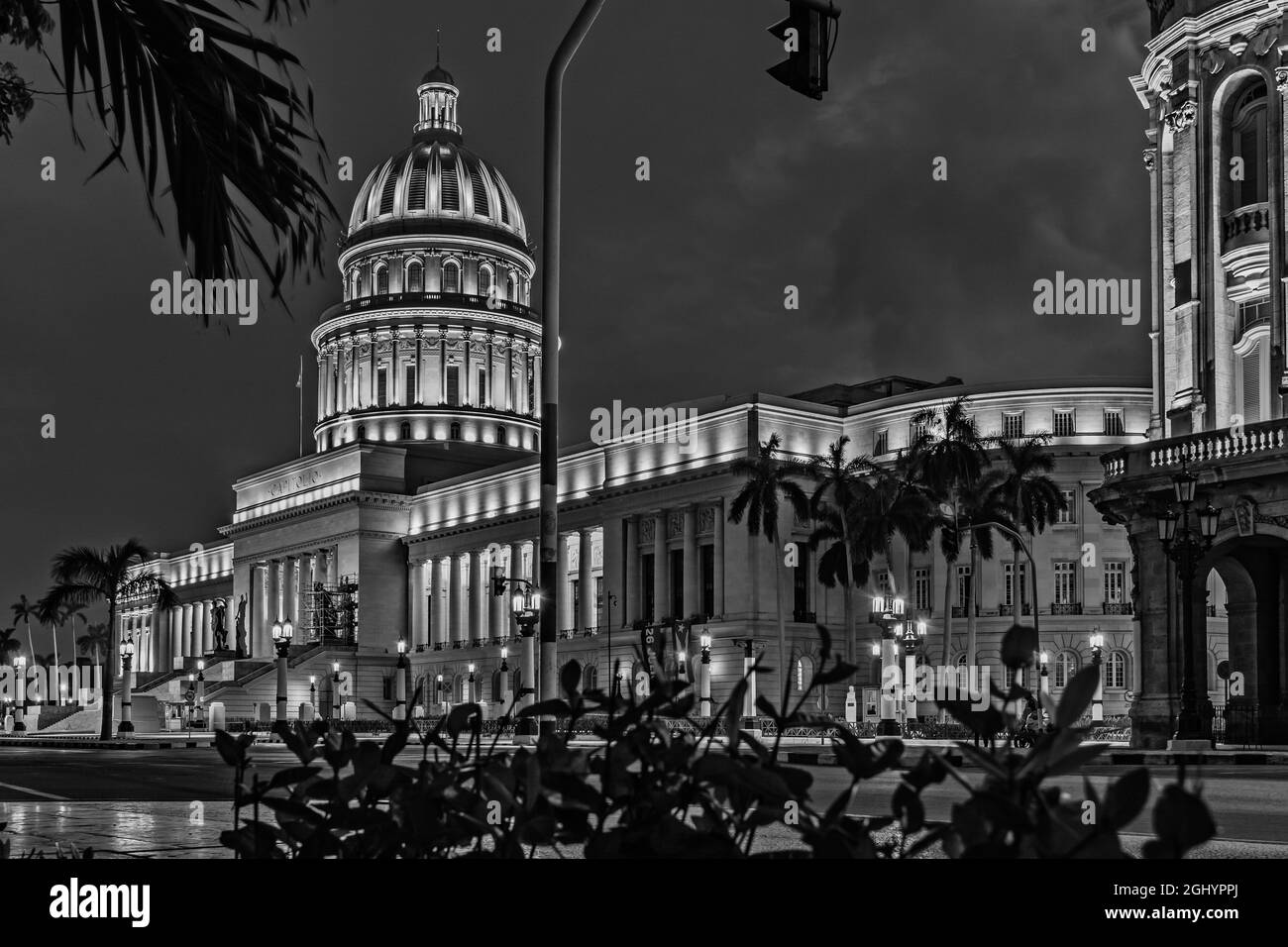 DAS Capitolio dans Havanna BEI Nacht fotografiert Banque D'Images