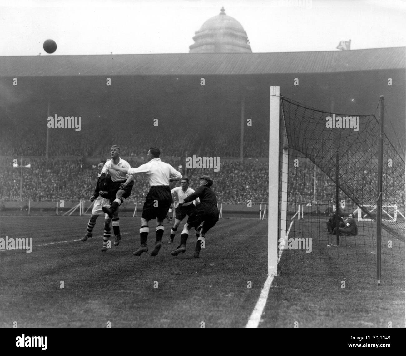 Finale de la coupe FA 1934 au stade Wembley Manchester City V Portsmouth avril 1934 Banque D'Images