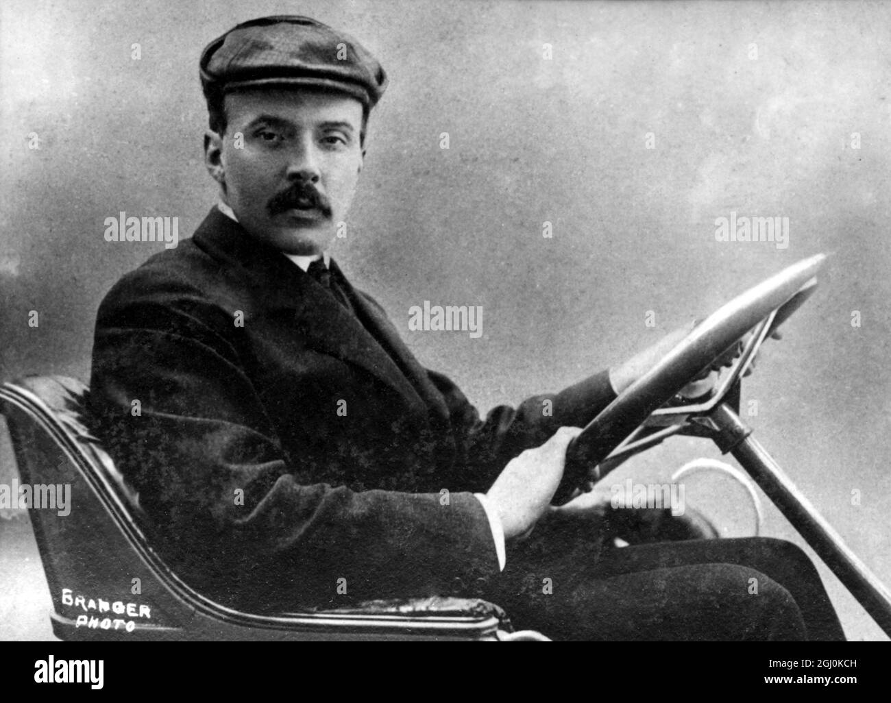 Maurice Farman : né en 1878 pilote de course automobile français Banque D'Images