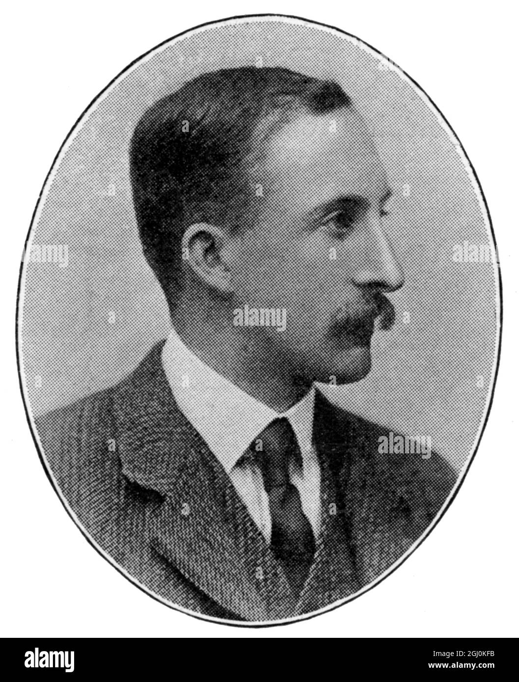 M. L. C. H. Palairet - joueur de cricket du comté pour Somerset Lionel Charles Hamilton Palairet (né le 27 mai 1870 à Grange-over-Sands, Lancashire, décédé le 27 mars 1933 à Exmouth, Devon) était un célèbre cricketeur du fameux « Golden Age » du cricket anglais avant la première Guerre mondiale. Un batteur d'ouverture, il était célèbre pour l'élégance de sa voiture de couverture. Banque D'Images