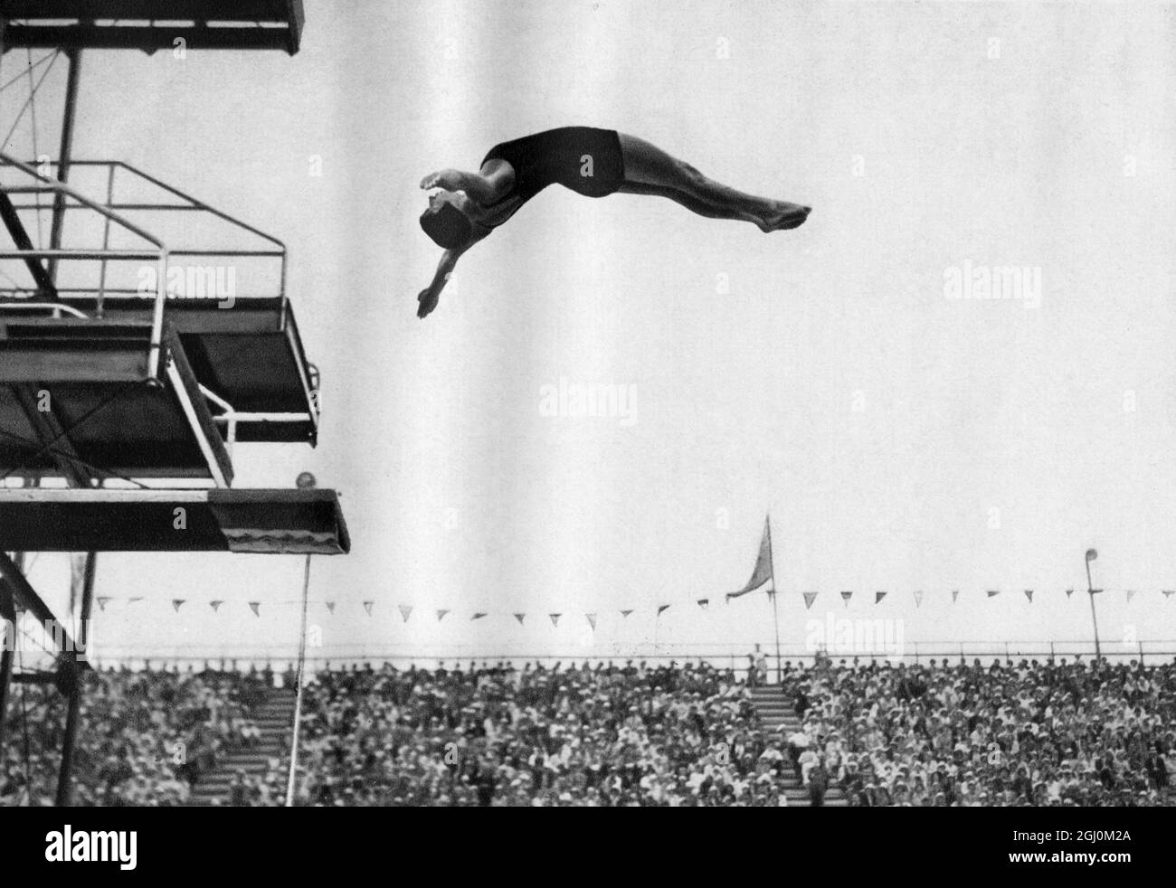 1932 Jeux Olympiques, Los Angeles, USA, plongée sous-marine, Olga Jordan d'Allemagne en action pendant l'événement féminin Springboard Diving Banque D'Images