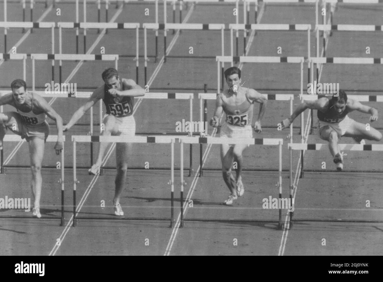 LE JEU OLYMPIQUE DECATHLON 110M HAIES KAMERBEEK ET D'AUTRES PRENNENT LE 6 SEPTEMBRE 1960 Banque D'Images