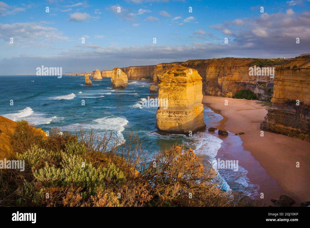 Douze Apôtres, parc national de Port Campbell le long de la Great Ocean Road à Victoria, en Australie. Banque D'Images