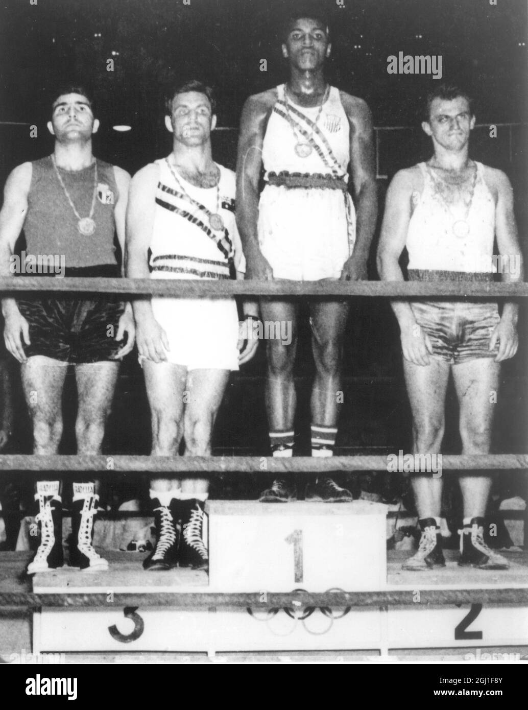 (Muhammad Ali) Cassius Clay remporte une médaille d'or olympique Rome 1960 Banque D'Images