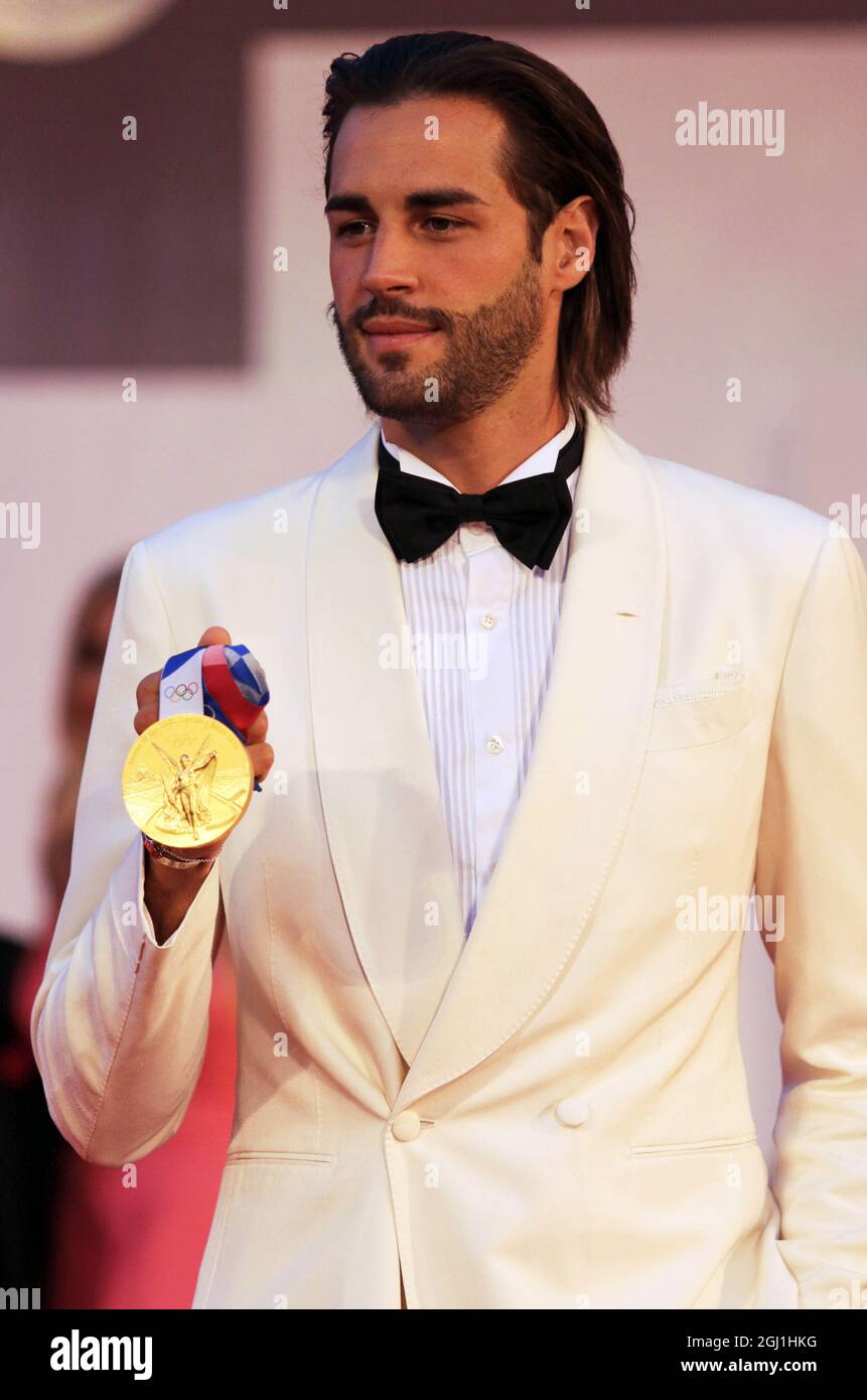 Italie, Lido di Venezia, 7 septembre 2021 : Gianmarco Tamberi, médaille d'or aux Jeux Olympiques de Tokyo 2020, assiste au tapis rouge du film 'qui RIDO IO' lors du 78e Festival International du film de Venise le 07 septembre 2021 à Venise, Italie. Photo © Ottavia Da Re/Sintesi/Alay Live News Banque D'Images