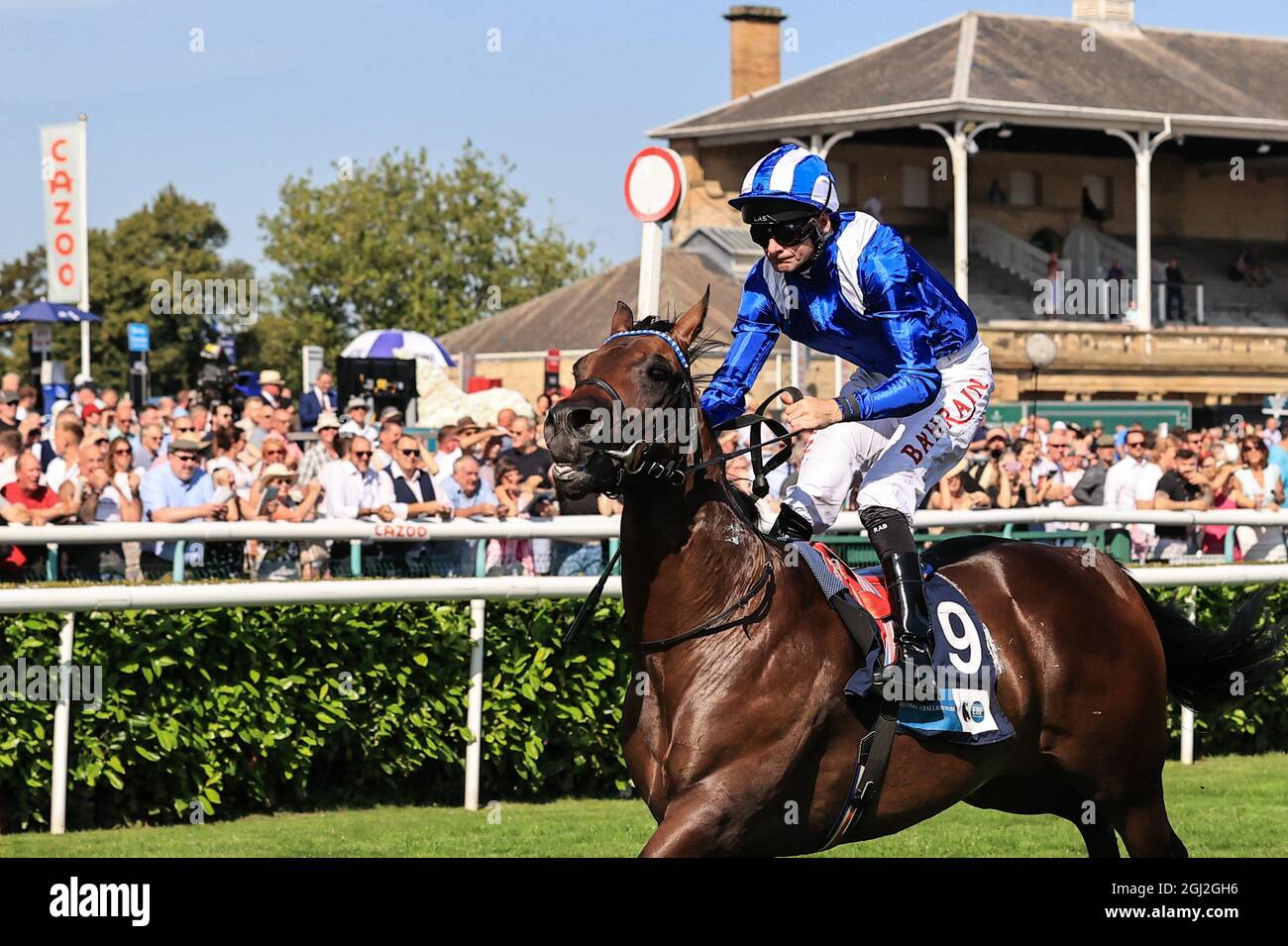 Doncaster, Royaume-Uni. 08 septembre 2021. Israr, monté par Robert Havlin, remporte les 14:20 British Stallion Studs EBF Maiden Stakes à Doncaster Racecourse, Doncaster, South Yorkshire, UK, 08/09/2021 à Doncaster, Royaume-Uni le 9/8/2021. (Photo de Mark Cosgrove/News Images/Sipa USA) crédit: SIPA USA/Alay Live News Banque D'Images