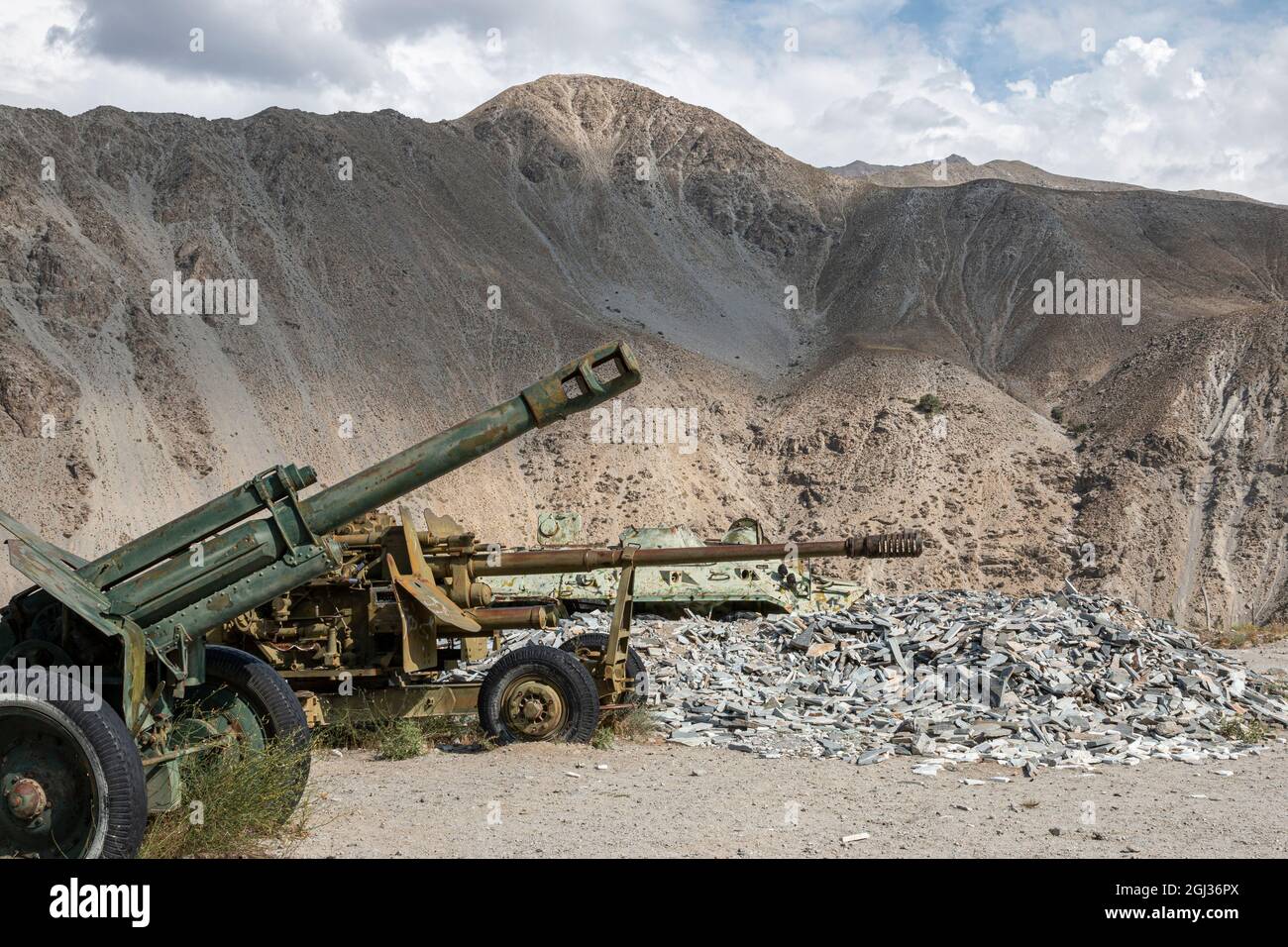 Vieux matériel militaire dans la vallée de Panjshir, en Afghanistan Banque D'Images