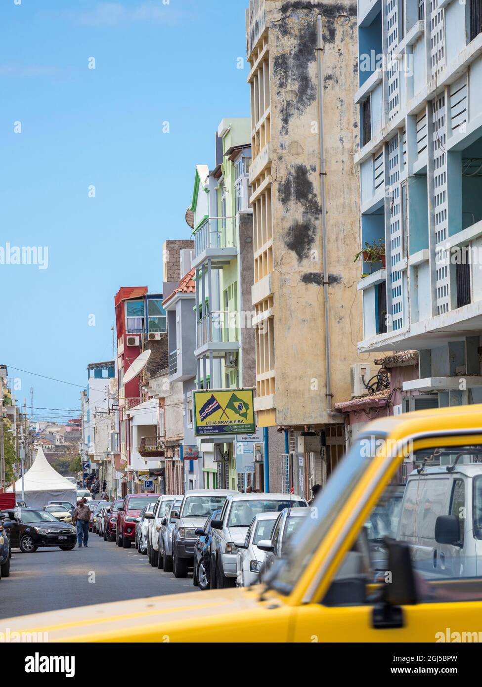 Avenida Amilcar Cabral à Platon. La capitale Praia sur l'Ilha de Santiago, Cap-Vert. Banque D'Images