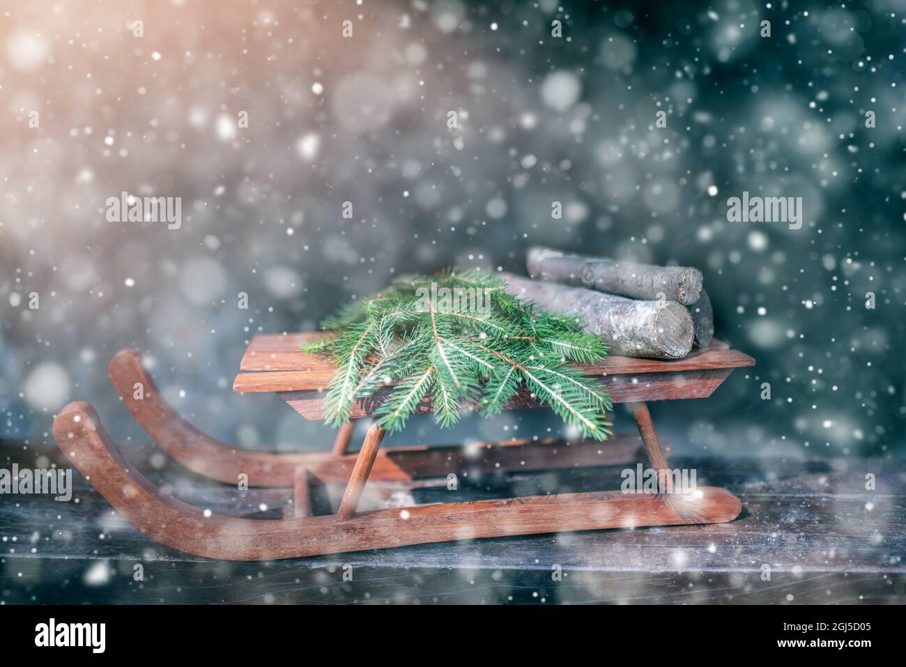 Traîneau pour cadeaux de noël. Belle idée pour le décoratoin de noël. Banque D'Images