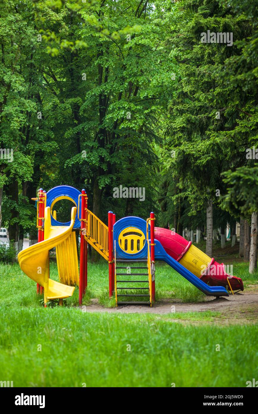 Géorgie, Borjomi. Célèbre station d'eau minérale, toboggan pour enfants. Banque D'Images