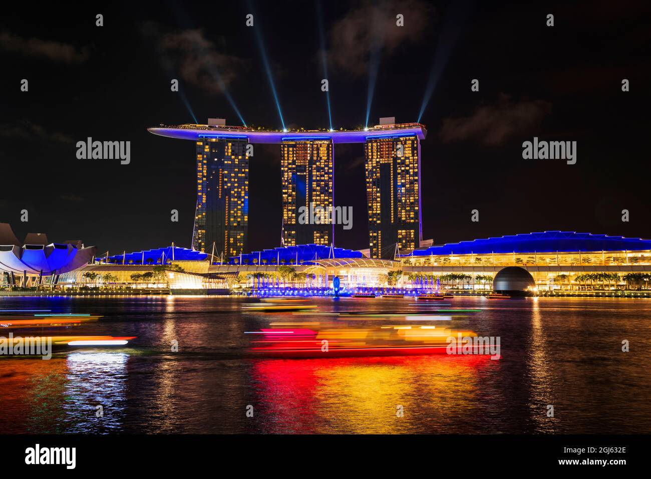 Spectacle de lumière et d'eau Spectra à Marina Bay Sands, Singapour. Banque D'Images