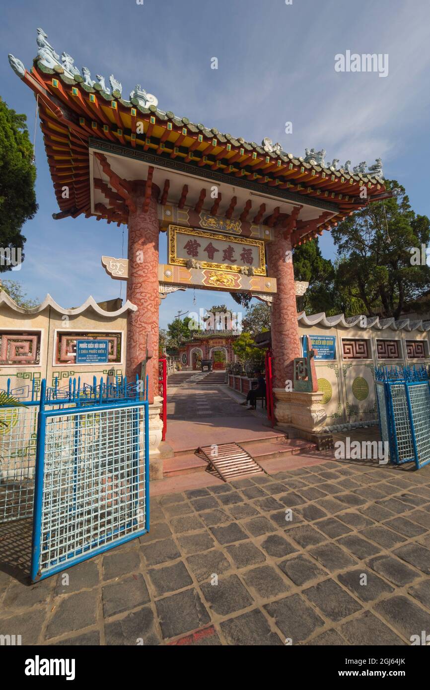 Vietnam, Hoi an. Quartier historique de la vieille ville (site classé au patrimoine mondial de l'UNESCO). Porte à la salle d'assemblage Fujian (Phuc Kien), construite vers 1690. Banque D'Images