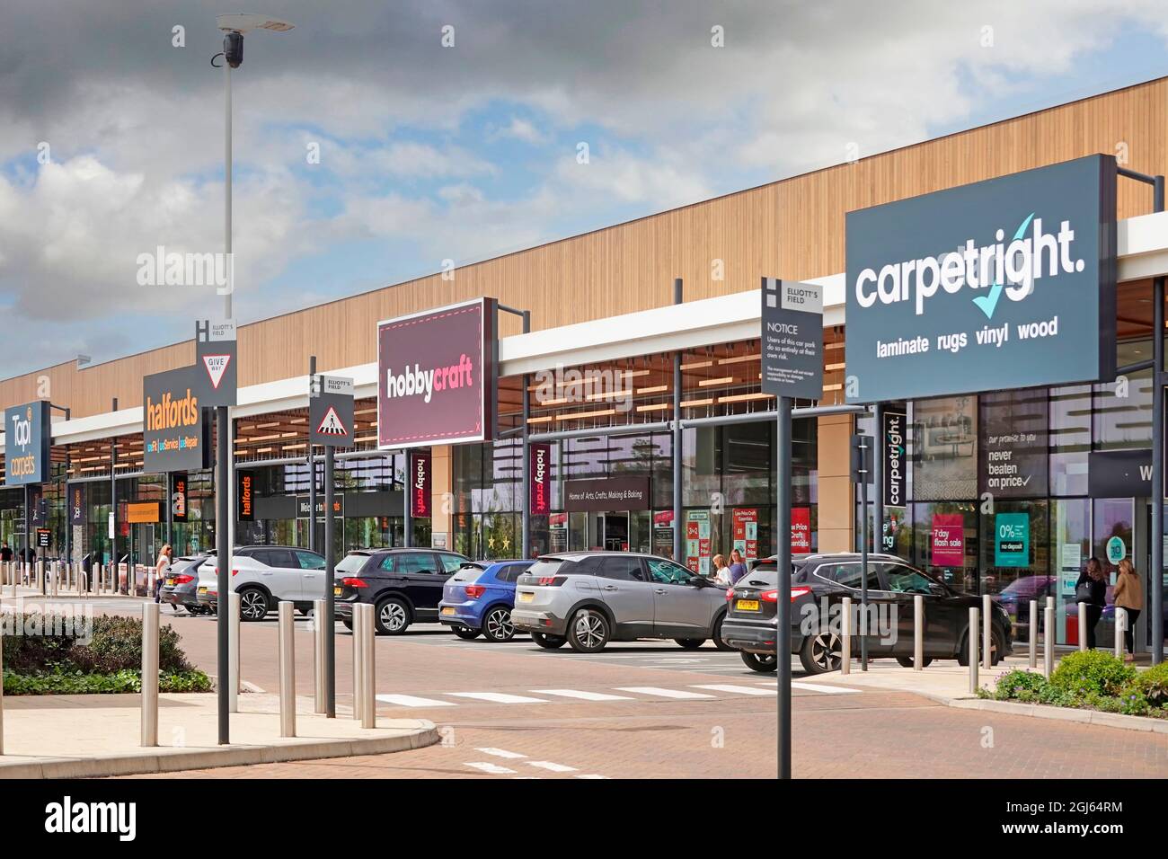 Nouvelle extension de magasins supplémentaires au centre commercial Elliotts Field, un site de développement de parc de vente au détail à Rugby West Midlands Warwickshire, Royaume-Uni Banque D'Images