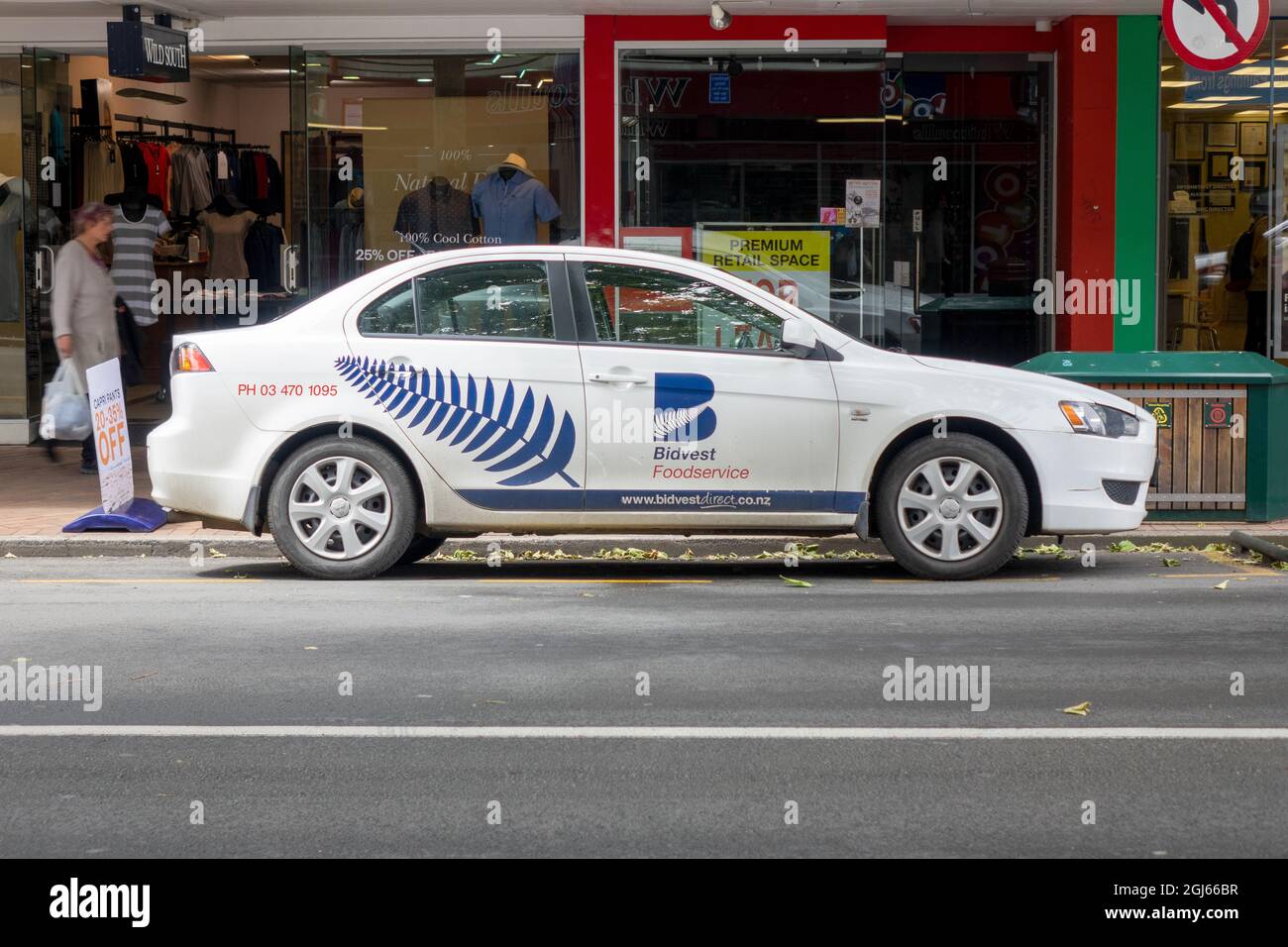 Bidvest Food Service Company voiture garée sur George Street Dunedin Nouvelle-Zélande Banque D'Images