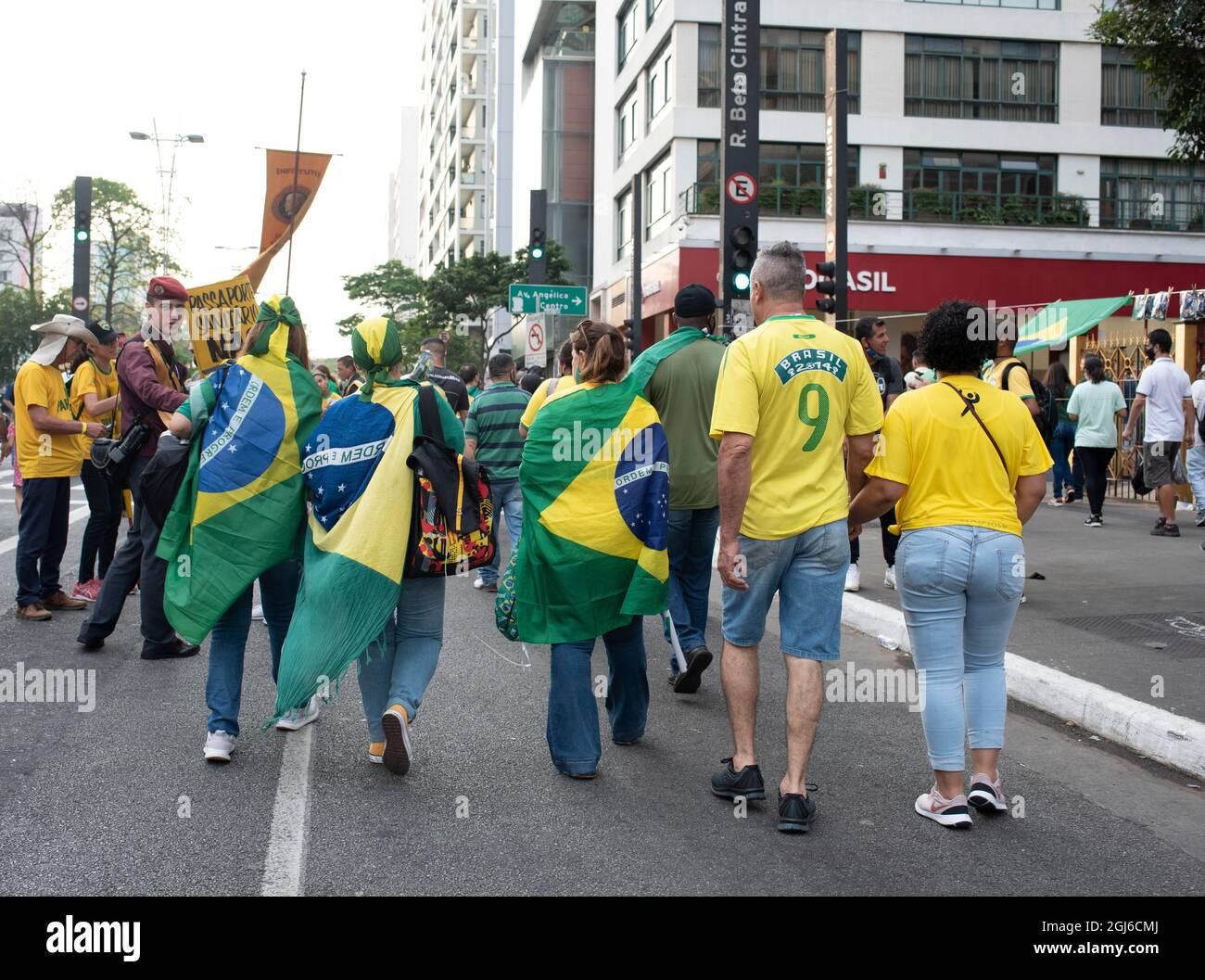 Lors de la Journée de l'indépendance brésilienne, le 7 septembre, les Brésiliens prennent les rues pour montrer leur soutien au Président Jair Bolsonaro Banque D'Images