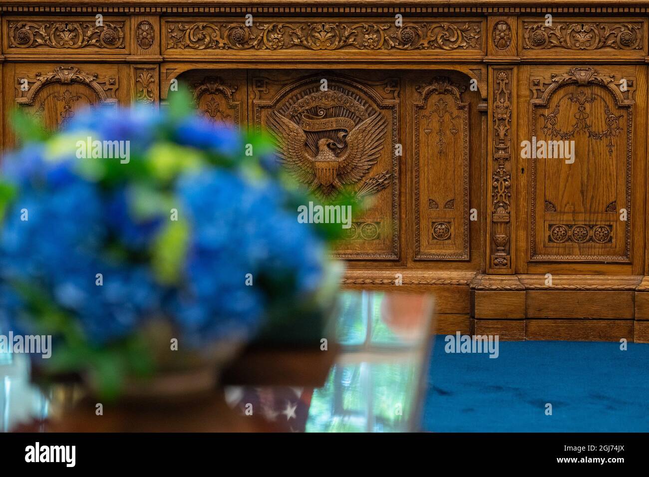 ÉTATS-UNIS. 16 juillet 2021. Les détails du bureau de Resolute sont visibles le vendredi 16 juillet 2021 dans le bureau ovale de la Maison Blanche. (Photo officielle de la Maison Blanche par Adam Schultz via Credit: SIPA USA/Alay Live News Banque D'Images