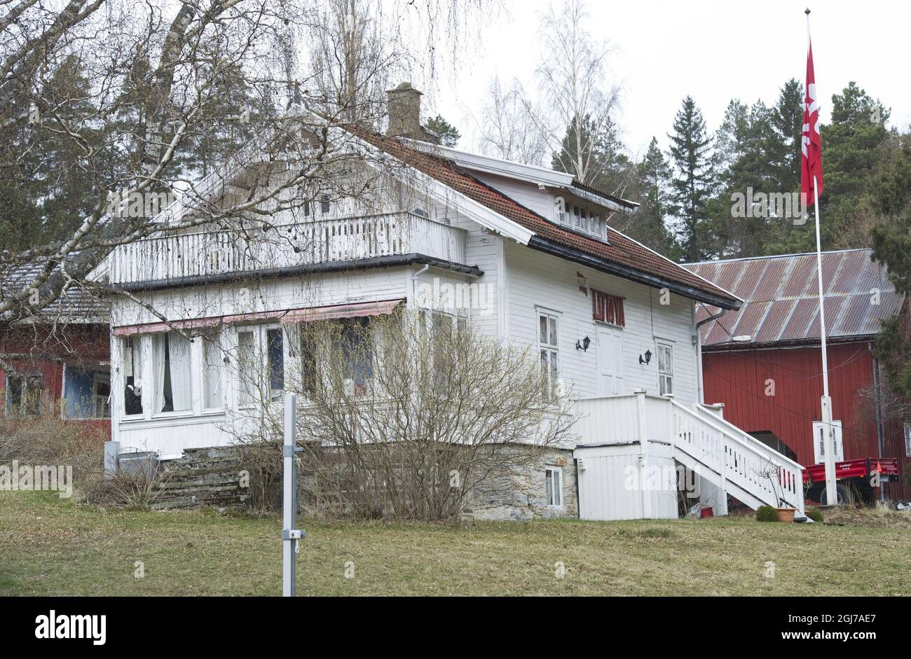 OSLO 20120415 Bâtiment principal à Utoeya dans le Tyrifjorden au nord-ouest d'Oslo Dimanche, où 69 jeunes ont été tués par Anders Behring Breivik dans un camp d'été du Parti travailliste au pouvoir sur l'île d'Utoeya juillet 22 2011. Le procès de Breivik commence lundi à Oslo. Photo: Fredrik Sandberg / SCANPIX / Kod 10080 Banque D'Images OSLO 20120415 Bâtiment principal à Utoeya dans le Tyrifjorden au nord-ouest d'Oslo Dimanche, où 69 jeunes ont été tués par Anders Behring Breivik dans un camp d'été du Parti travailliste au pouvoir sur l'île d'Utoeya juillet 22 2011. Le procès de Breivik commence lundi à Oslo. Photo: Fredrik Sandberg / SCANPIX / Kod 10080 Banque D'Images