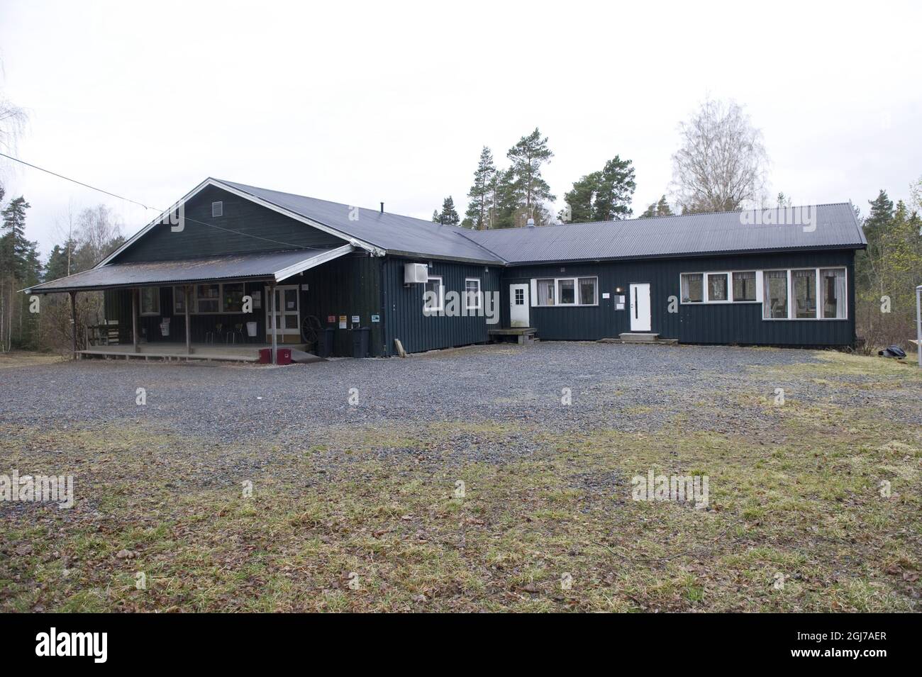OSLO 20120415 la Maison du café à Utoeya dans le Tyrifjorden au nord-ouest d'Oslo Dimanche, où plusieurs des 69 jeunes ont été tués par Anders Behring Breivik dans un camp d'été du Parti travailliste au pouvoir sur l'île d'Utoeya juillet 22 2011. Le procès de Breivik commence lundi à Oslo. Photo: Fredrik Sandberg / SCANPIX / Kod 10080 Banque D'Images OSLO 20120415 la Maison du café à Utoeya dans le Tyrifjorden au nord-ouest d'Oslo Dimanche, où plusieurs des 69 jeunes ont été tués par Anders Behring Breivik dans un camp d'été du Parti travailliste au pouvoir sur l'île d'Utoeya juillet 22 2011. Le procès de Breivik commence lundi à Oslo. Photo: Fredrik Sandberg / SCANPIX / Kod 10080 Banque D'Images