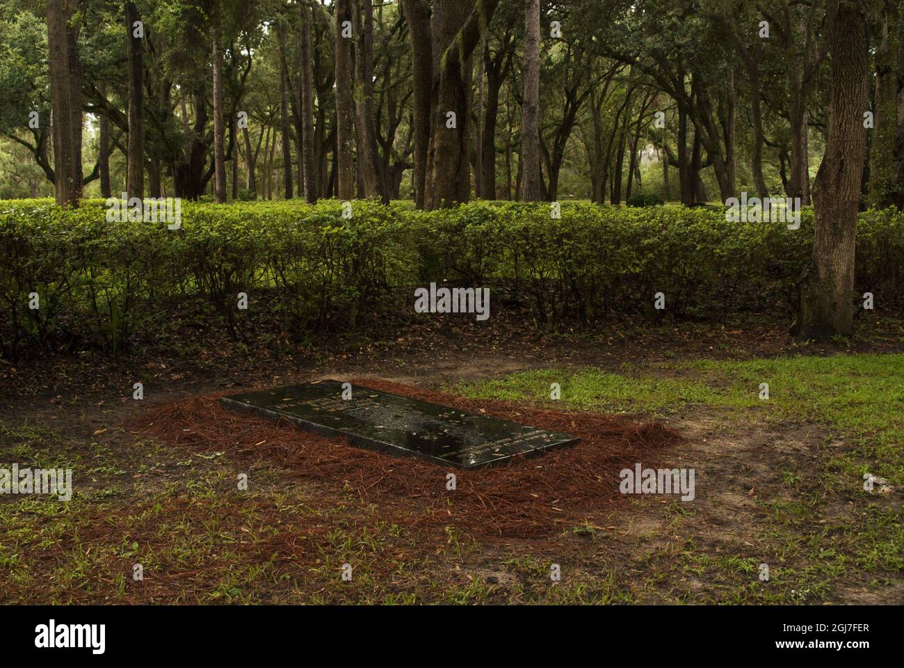 STOCKHOLM 20120828 Une douce pluie tombe sur la vue grave d'Eva Rausing dans le cimetière de six Oaks sur Hilton Head Island, USA, 27 août 2012.Eva Rausing, Qui est mort chez elle à Londres cet été, a laissé un document sur son ordinateur concernant le meurtre de l'ancien Premier ministre suédois Olof Palme.documents actuellement sous la stigmatisation de la police suédoise. Foto: Gerald Weaver / XP / SCANPIX / Kod: 7000 ** HORS SUÈDE ** Banque D'Images