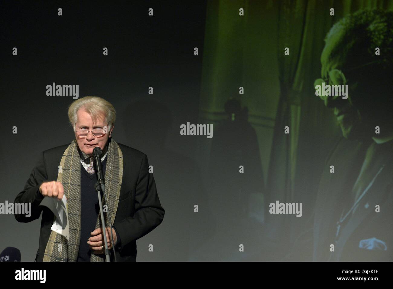 STOCKHOLM 20121025 l'acteur américain Martin Sheen assiste à une conférence de presse à Fotografiska à Stockholm pour le projet ¨ Speak Truth to Power. Il y a lieu d'entretiens que Kerry, fille de Robert Kennedy, a tenus avec des défenseurs des droits de l'homme du monde entier, certains connus et d'autres moins connus. Cette documentation a donné lieu à un livre, une exposition de photos, un théâtre et du matériel pédagogique pour les écoles. Foto: Janerik Henriksson / SCANPIX / Kod 10010 Banque D'Images