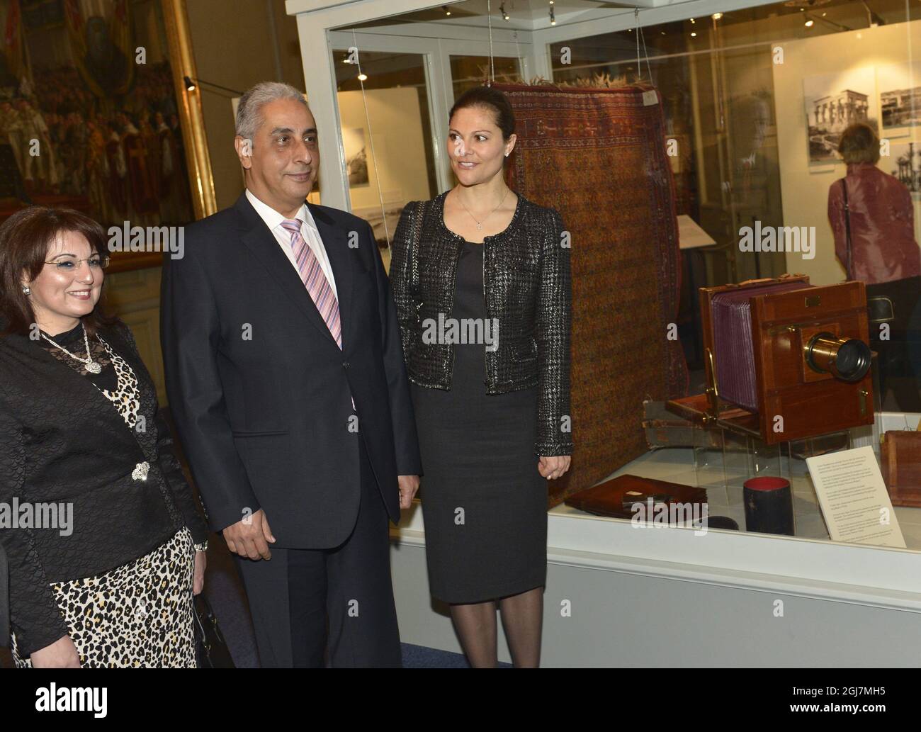 STOCKHOLM 2012-12-07 la Princesse Victoria et l'Ambassadeur d'Égypte à Stockholm Mohamed Oussama Taha Elmagdoub à l'ouverture de l'exposition « Exploring Egypt: Queen Victoria's Photographic Life » au Palais Royal de Stockholm Foto Jonas Ekström / SCANPIX Kod 10030 Banque D'Images