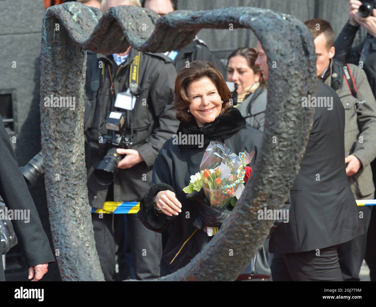 HASSLEHOLM 2013-04-05 la reine Silvia est vue lors de la visite de la ville de Hassleholm, Suède, le 5 avril 2013. Les Royals visitent le comté de Skane à l'occasion du 40ème jubilé du roi. Foto: Jonas ekströmer / SCANPIX / Kod 10030 Banque D'Images