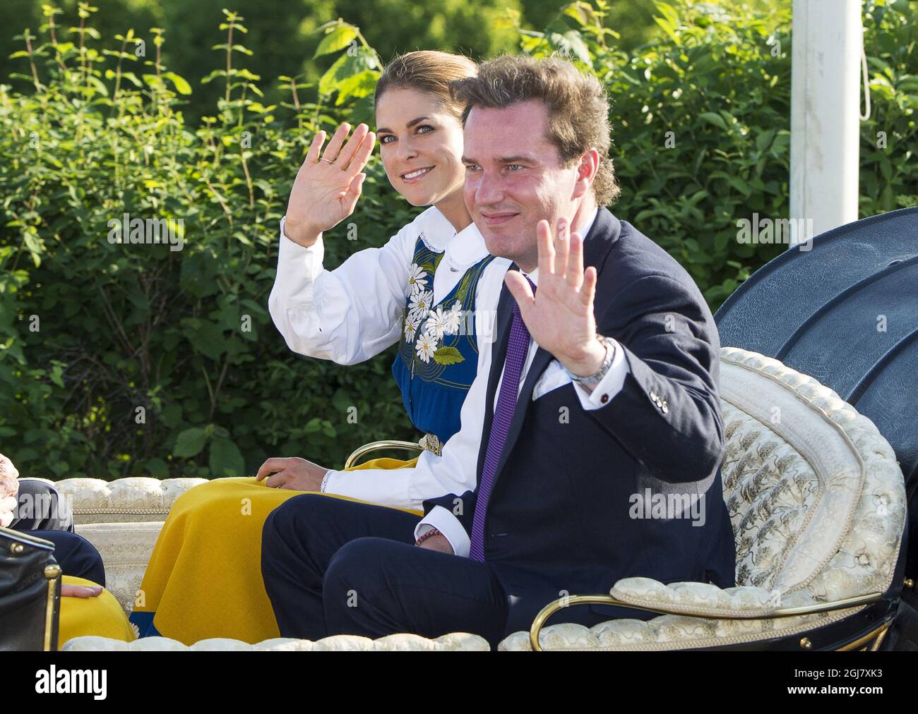 Christopher O’Neill et la princesse Madeleine lors des célébrations traditionnelles de la Journée nationale à Skansen, à Stockholm, le 6 juin 2013. Banque D'Images