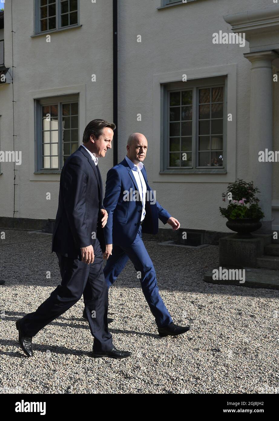 HARPSUND 20140609 le Premier ministre suédois Fredrik Reinfeld et le Premier ministre britannique David Cameron , à droite, sont vus lors du sommet sur la résidence Harpsund du gouvernement suédois, au sud de Stockholm, le 9 juin 2014. M. Reinfeldt accueille lundi-mardi un résumé des discussions sur l'UE et le nouveau Parlement européen. Foto Anders Wiklund / TT / Kod 10040 Banque D'Images