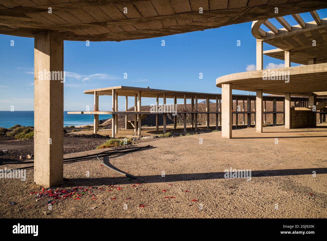 Espagne, îles Canaries, île de Fuerteventura, Costa Calma, bâtiments d'hôtel abandonnés et inachevés Banque D'Images