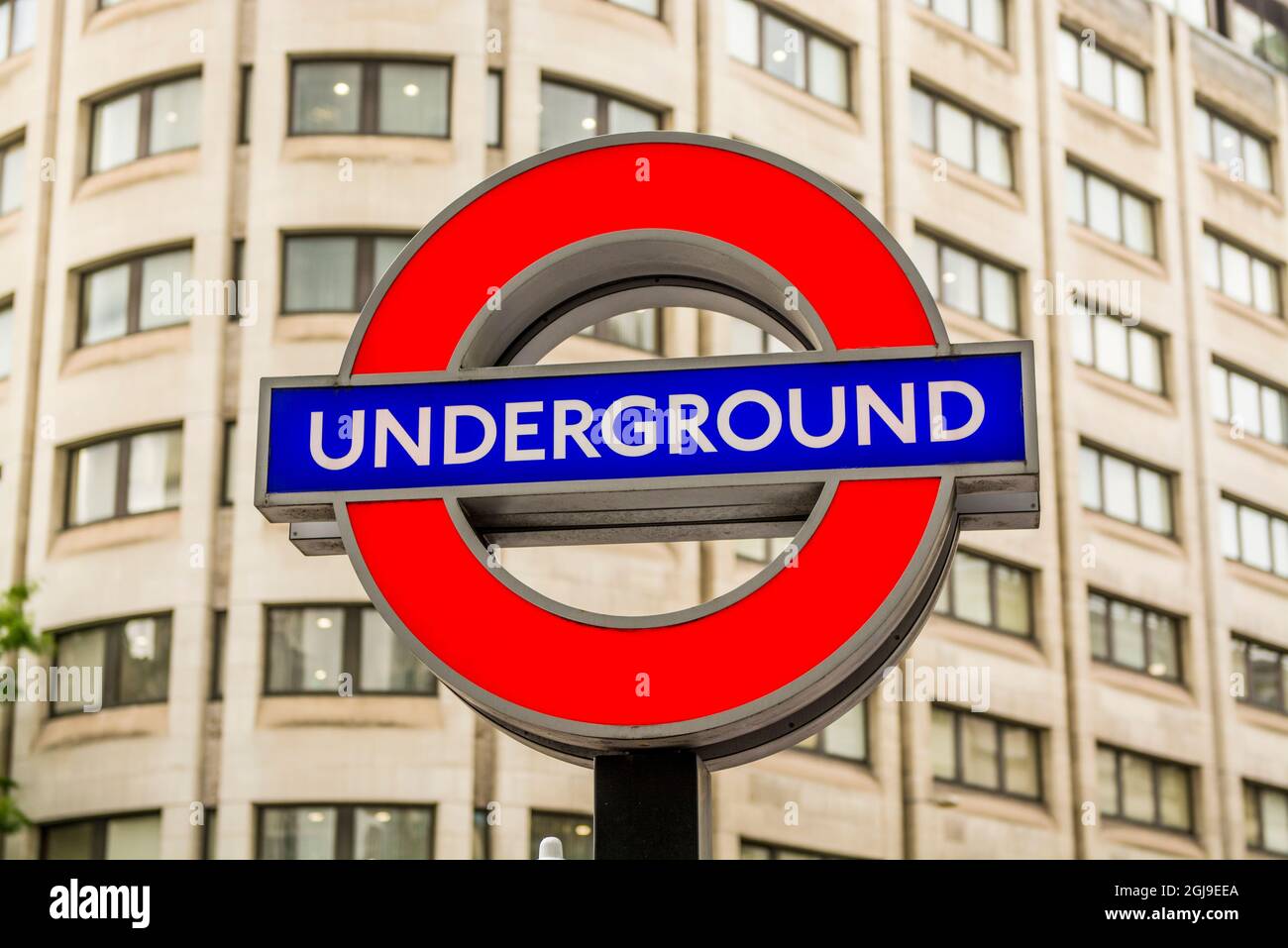 Symbole du métro, Londres, Angleterre. Banque D'Images
