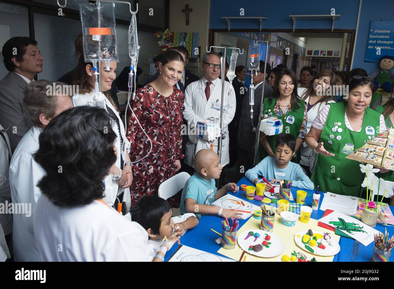 LIMA 2015-10-20 la princesse Victoria et le prince Daniel lors d'une visite au service des enfants de l'Institut national du cancer à Lima, au Pérou, le 20 octobre 2015. Le couple des princesses de la Couronne suédoise effectue une visite de cinq jours au Pérou et en Colombie. Photo: Sven Lindwall / EXP / TT / Kod: 7117 ** HORS SUÈDE** Banque D'Images