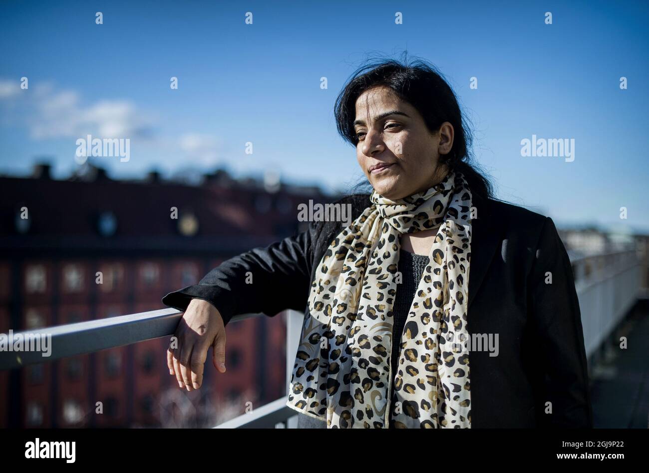 STOCKHOLM 20160316 Malalai Joya est vu lors d'une interview avec TT News  Agency à Stockholm, Suède, le 17 mars 2016. Joya est militante, écrivain et  ancienne politicienne d'Afghanistan, où elle a été