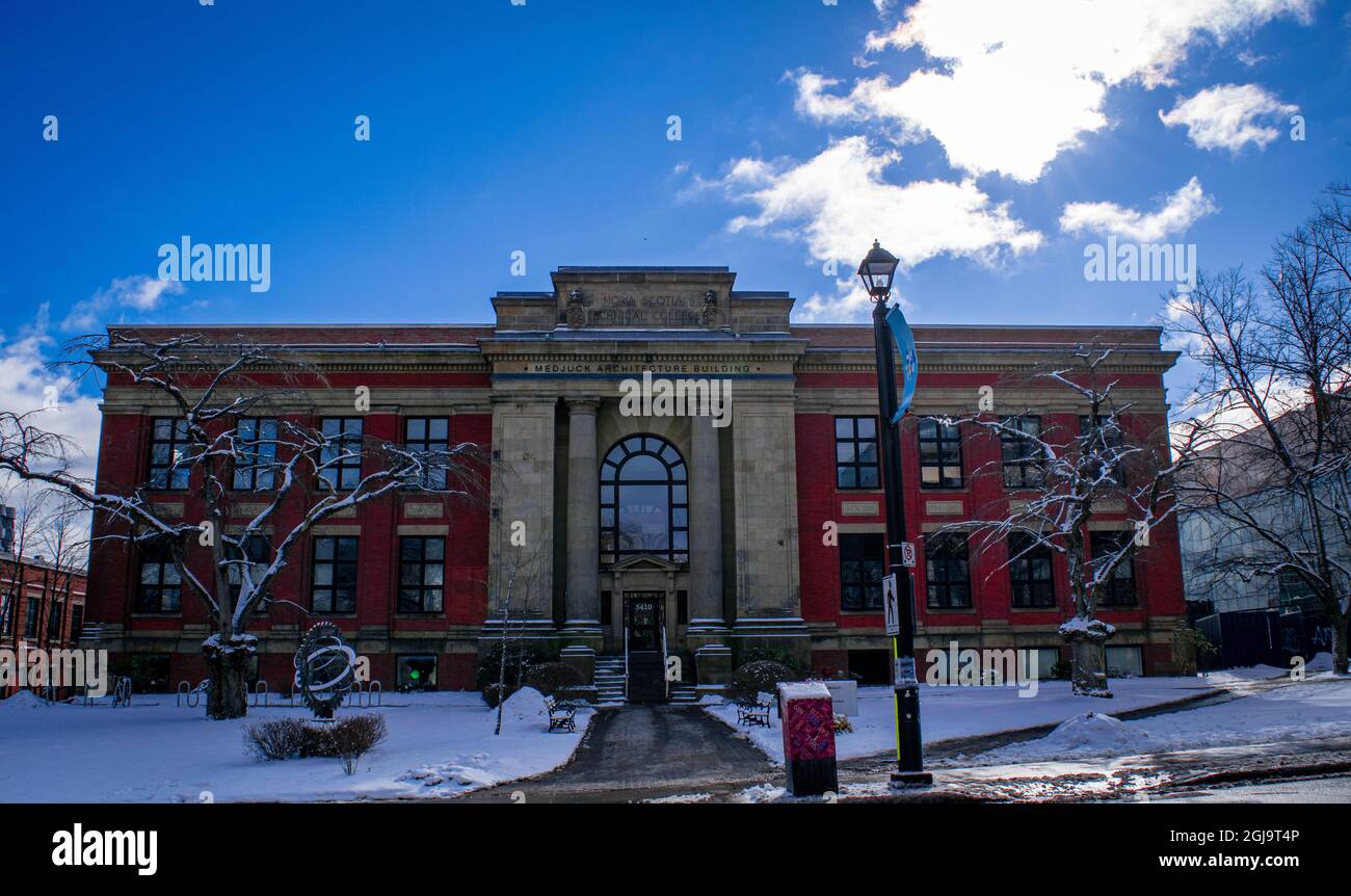 Néoclassique Ralph Medjuck School of Architecture and Planning by Herbert E Gates, Sexton Campus Dalhousie University en hiver avec de la neige sur le sol Banque D'Images